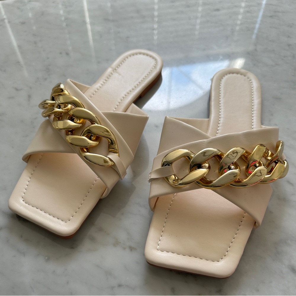 Chic Flats